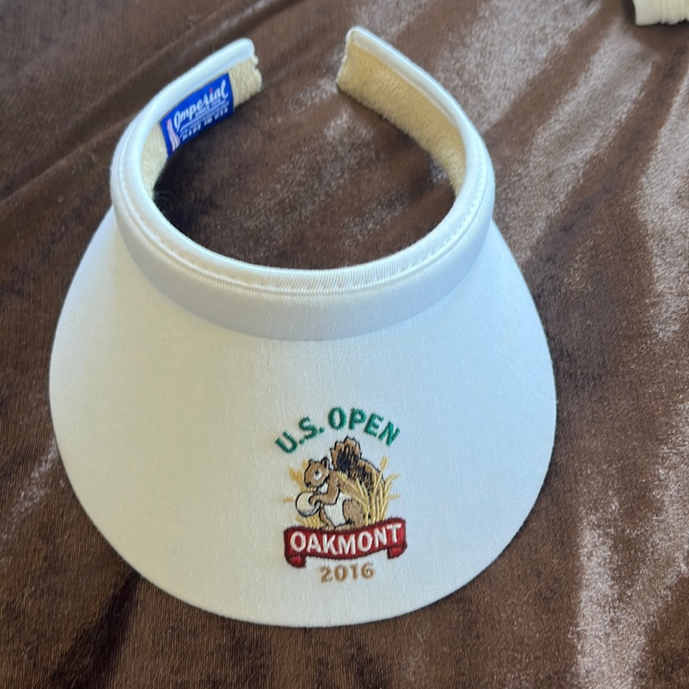 NWOT Oakmont visor